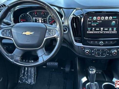 Used 2019 Chevrolet Traverse Premier image 16