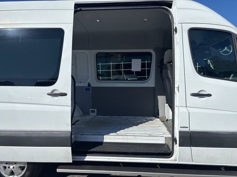 Used 2016 Mercedes-Benz Sprinter 2500 w/ Driver Comfort Package image 18