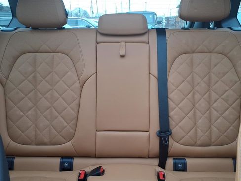 Used 2026 BMW X5 xDrive50e w/ M Sport Package image 31