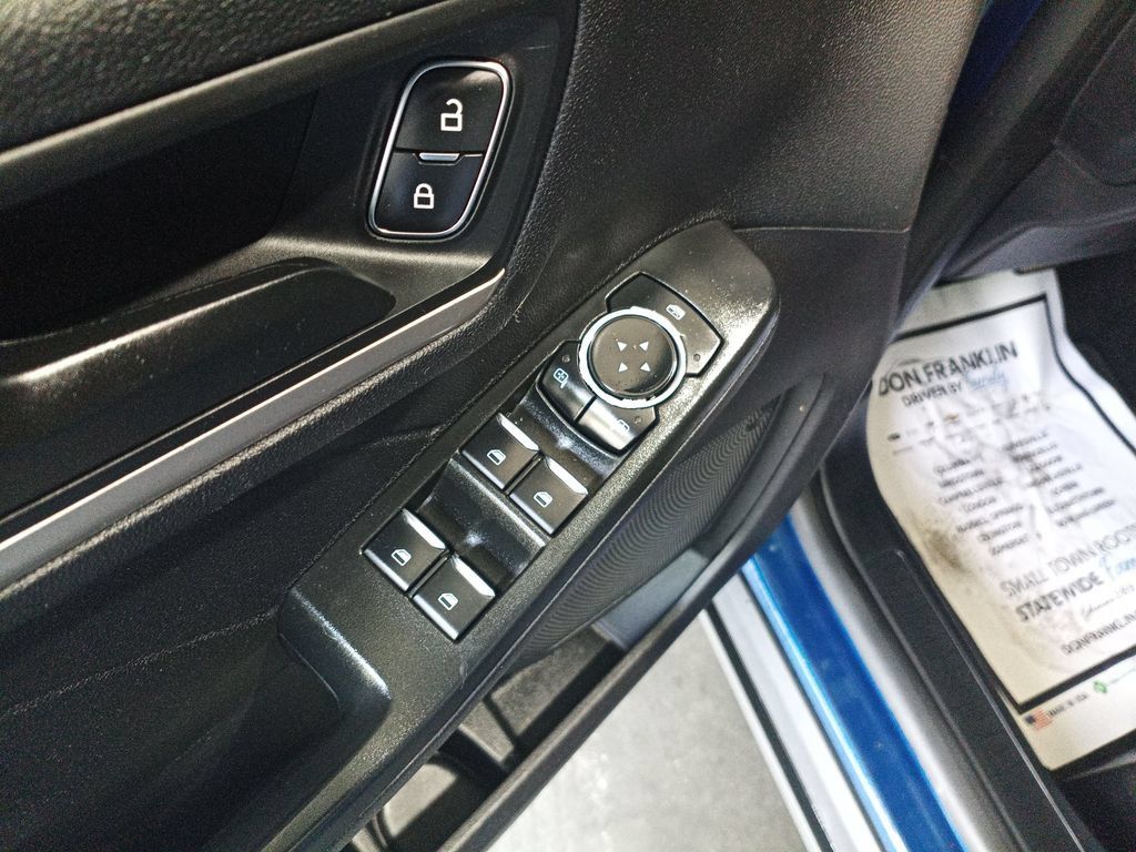 Used 2022 Ford Escape SE AWD/4WD image 13