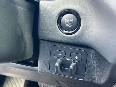 New 2026 Toyota Tundra Platinum AWD/4WD image 27