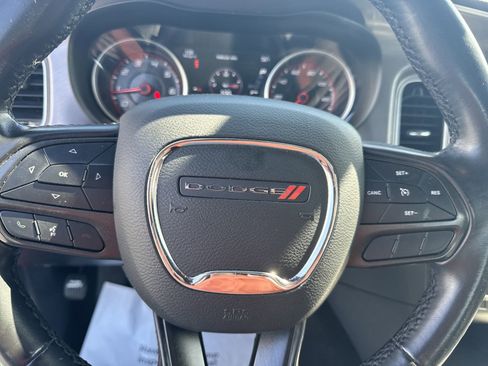 Used 2022 Dodge Charger SXT image 17