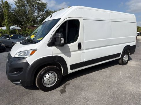 Used 2023 RAM ProMaster 3500 FWD image 1