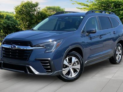 Used 2023 Subaru Ascent Premium w/ Convenience Package