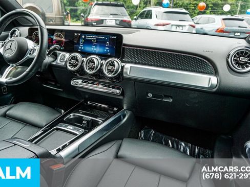 Used 2024 Mercedes-Benz GLB 250 image 23