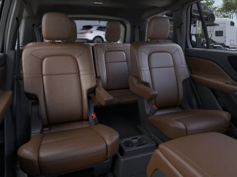 New 2026 Lincoln Aviator Reserve AWD/4WD image 11