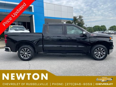 Used 2024 Chevrolet Silverado 1500 LT AWD/4WD image 42
