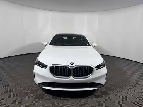 New 2026 BMW 530i xDrive w/ Convenience Package AWD/4WD image 5