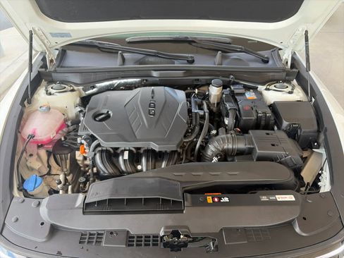 Used 2025 Hyundai Sonata SEL FWD image 18