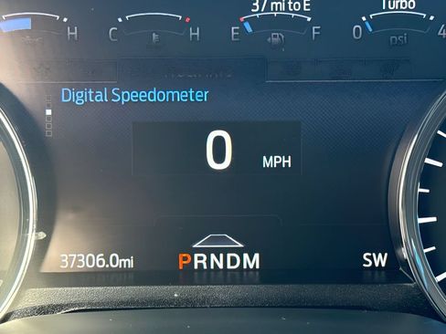 Used 2021 Ford F350 Lariat w/ Lariat Ultimate Package AWD/4WD image 18