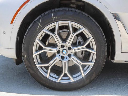 Used 2019 BMW X7 xDrive40i w/ Parking Assistance Package image 11