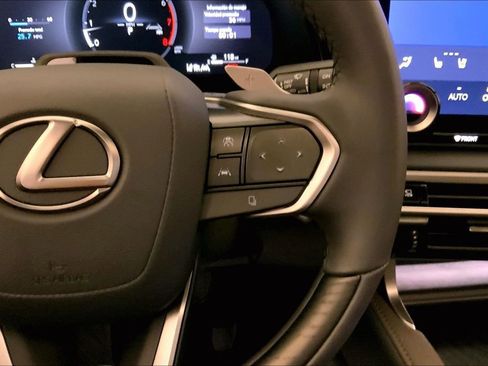 Used 2025 Lexus RX 350 AWD w/ Convenience Package image 19