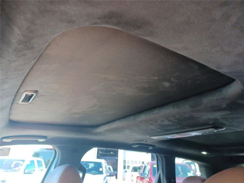 Used 2023 Kia Telluride SX Prestige X-Pro image 32