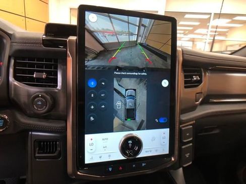 New 2025 Ford F150 Lightning Lariat image 18