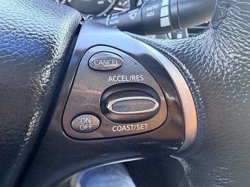 Used 2011 INFINITI M37 x w/ Premium Pkg image 60