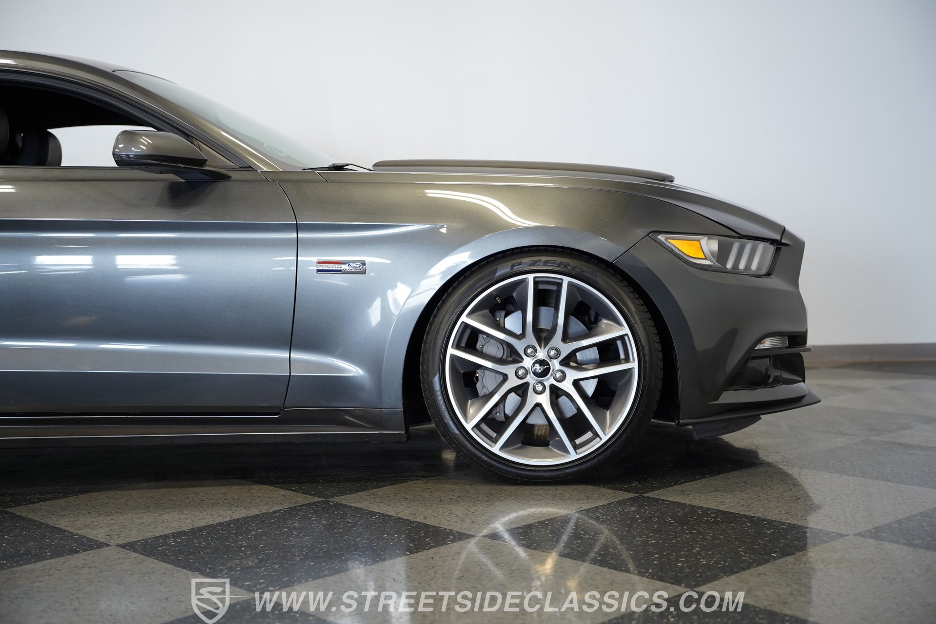 Used 2016 Ford Mustang GT Premium RWD image 36