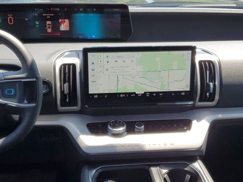 New 2026 Ford Expedition Active AWD/4WD image 30