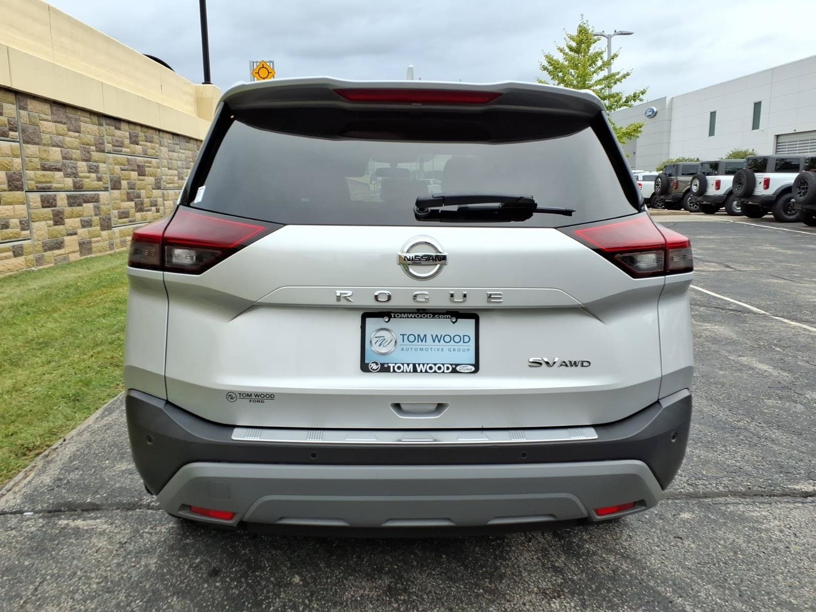 Used 2021 Nissan Rogue SV AWD/4WD image 9