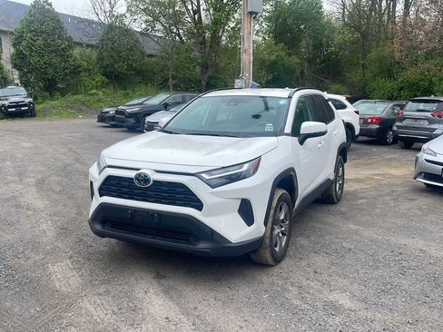 Certified 2024 Toyota RAV4 XLE AWD/4WD image 1