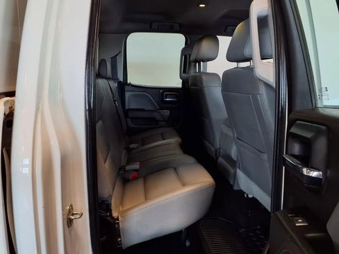 Used 2018 Chevrolet Silverado 1500 W/T w/ Trailering Package RWD image 10