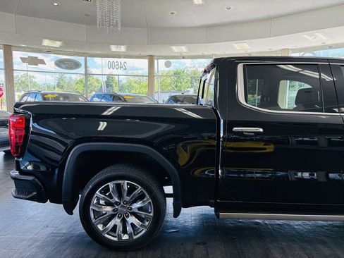 Used 2025 GMC Sierra 1500 Denali w/ Denali Reserve Package AWD/4WD image 6