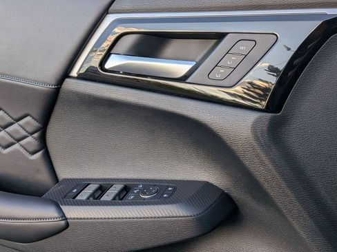 New 2025 Mitsubishi Outlander SEL Black Edition image 15