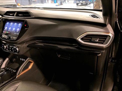 Used 2023 Chevrolet TrailBlazer ACTIV w/ Convenience Package image 13