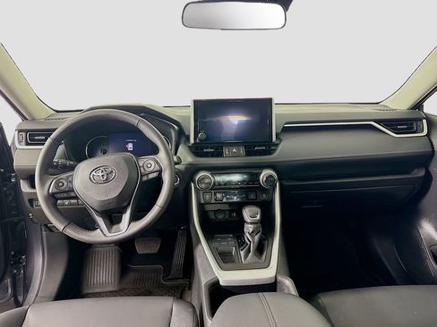 Used 2023 Toyota RAV4 XLE Premium FWD image 16