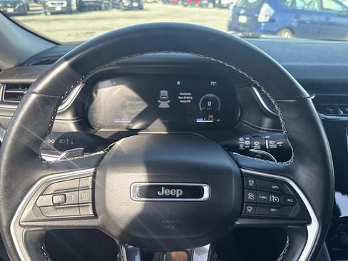 Used 2021 Jeep Grand Cherokee L Laredo w/ Luxury Tech Group I AWD/4WD image 29