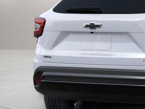 New 2026 Chevrolet Trax RS w/ Driver Confidence Package image 7