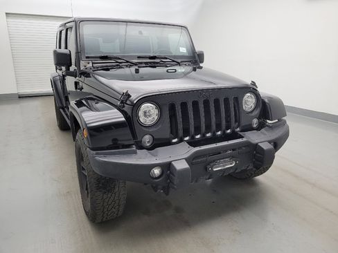 Used 2017 Jeep Wrangler Unlimited Sahara AWD/4WD image 14