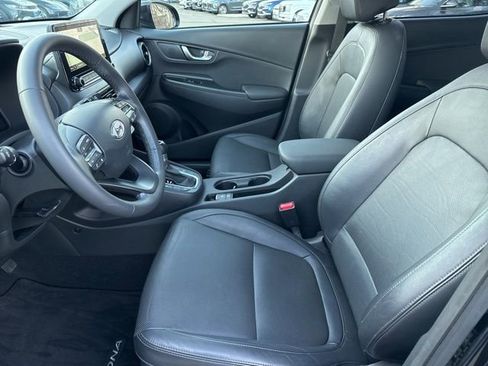 Used 2022 Hyundai Kona Limited image 19