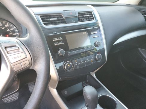 Used 2015 Nissan Altima 2.5 S w/ Special Edition Package image 23