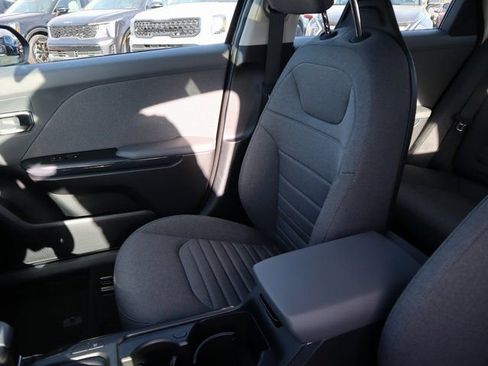 New 2025 Kia K4 EX image 23