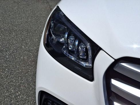 Used 2025 Mercedes-Benz GLS 450 4MATIC image 12