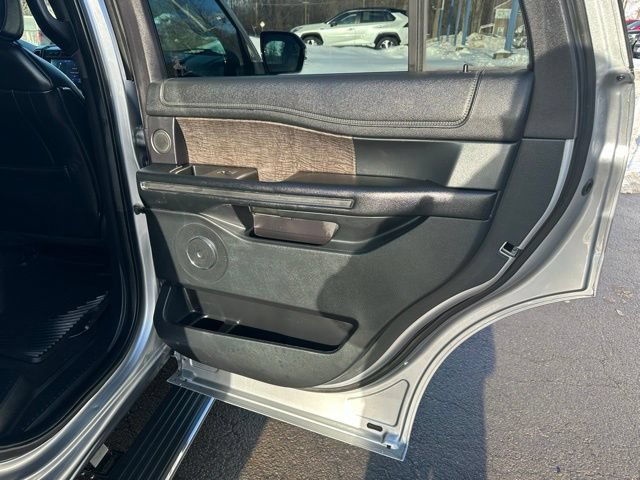Used 2021 Ford Expedition Limited AWD/4WD image 21