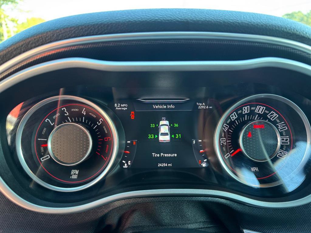 Used 2015 Dodge Challenger R/T Scat Pack w/ Leather Interior Group RWD image 16