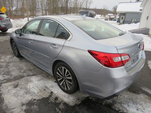 Used 2019 Subaru Legacy 2.5i Premium image 6