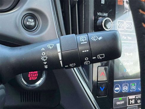 Certified 2025 Subaru Crosstrek 2.5i Limited w/ Popular Package #3A image 24