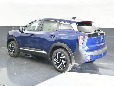 New 2026 Nissan Kicks SV w/ SV Premium Package image 3