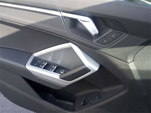 Used 2023 Audi Q3 2.0T Premium image 55