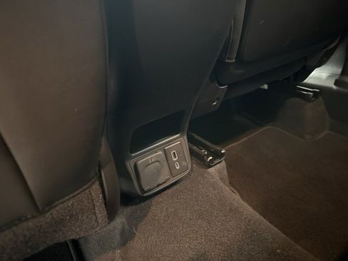 Used 2024 Chevrolet TrailBlazer RS w/ Convenience Package image 29