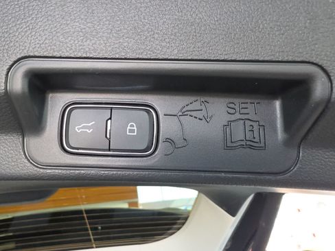 Used 2026 Ford Explorer Active AWD/4WD image 32
