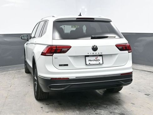 Used 2022 Volkswagen Tiguan SE image 5