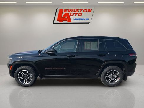Used 2022 Jeep Grand Cherokee Trailhawk image 5