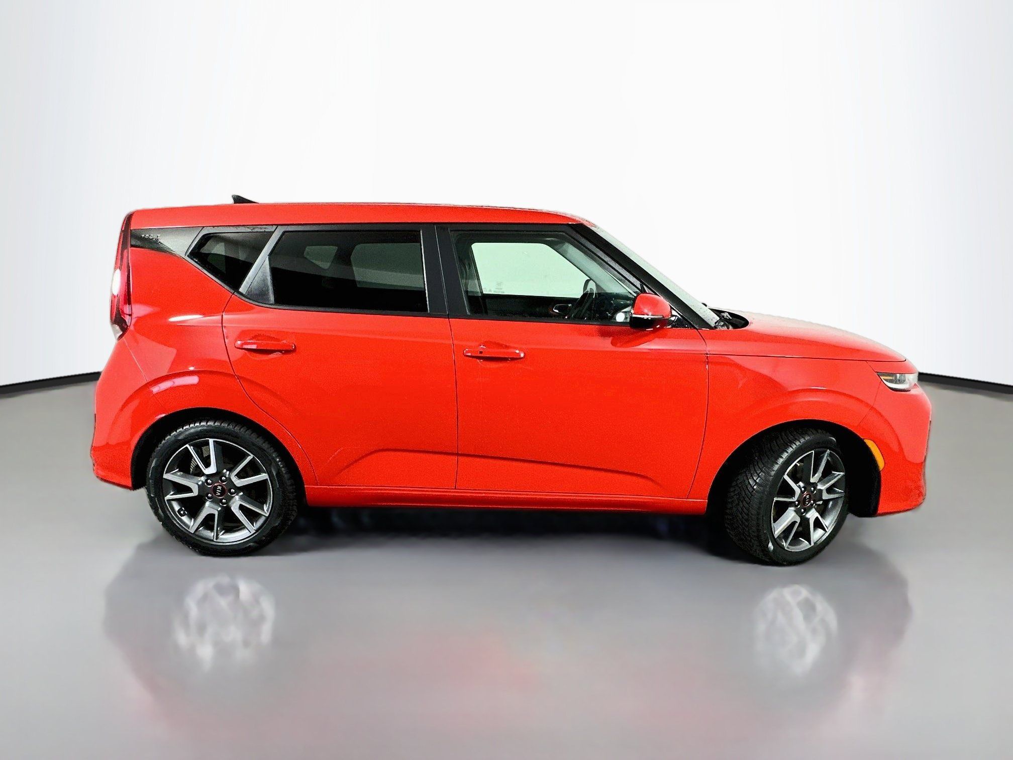 Used 2020 Kia Soul GT-Line Turbo FWD image 8