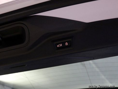 Certified 2023 BMW X7 xDrive40i w/ M Sport Package image 35