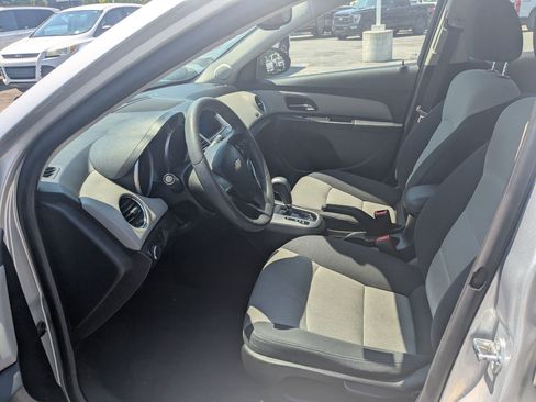 Used 2016 Chevrolet Cruze LS FWD image 26