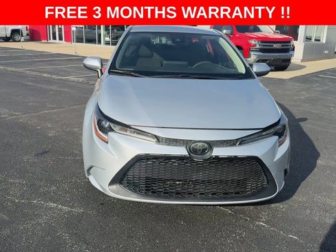 Used 2020 Toyota Corolla LE FWD image 4