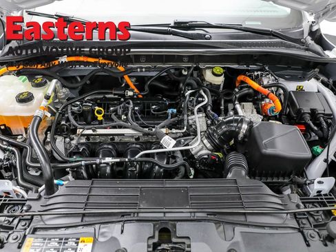 Used 2022 Ford Escape SE image 7